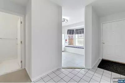 2198 Kent Court, Mahwah, NJ 07430 - Photo 10