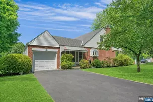 389 Bergen Blvd, Oradell, NJ 07649 - Photo 1