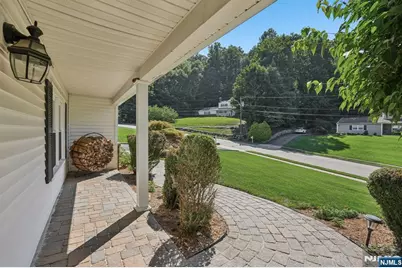 36 Stonefence Road, Oakland, NJ 07436 - Photo 4