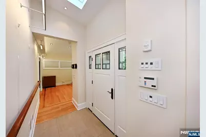 145 Park Avenue, Leonia, NJ 07605 - Photo 12