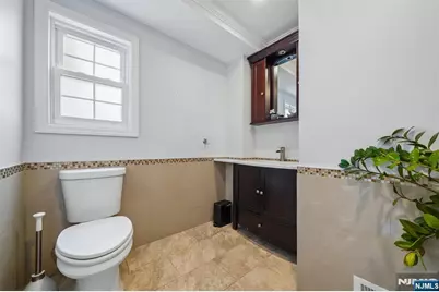 418 Ivy Lane, Englewood, NJ 07631 - Photo 8
