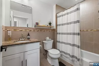 7 Oakdene Terrace, Edgewater, NJ 07020 - Photo 24
