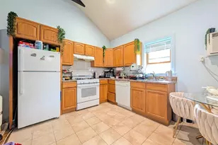 80 Schuyler Ave 5, Kearny, NJ 07032 - Photo 4