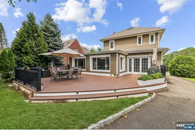 199 Larch Avenue, Teaneck Township, NJ 07666 - Photo 36