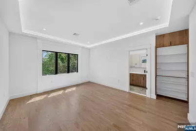 122 Edsall Avenue, Palisades Park, NJ 07650 - Photo 22
