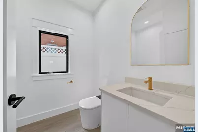 122 Edsall Avenue, Palisades Park, NJ 07650 - Photo 40