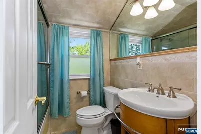 520 Washington Avenue, Dumont, NJ 07628 - Photo 12