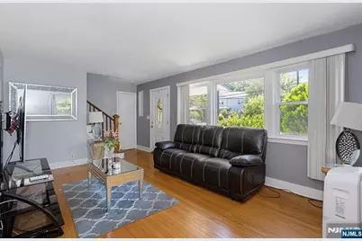 520 Washington Avenue, Dumont, NJ 07628 - Photo 4