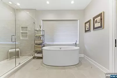29 Roslyn Avenue, Englewood Cliffs, NJ 07632 - Photo 26