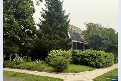 269 Lasalle Avenue, Hasbrouck Heights, NJ 07604 - Photo 2