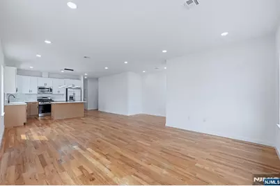 54 Pennsylvania Avenue, Newark, NJ 07114 - Photo 4