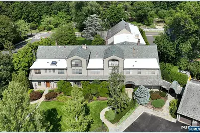140 Bellair Road Q #Q, Ridgewood, NJ 07450 - Photo 2