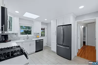387 Hickory Street, Washington Township, NJ 07676 - Photo 10