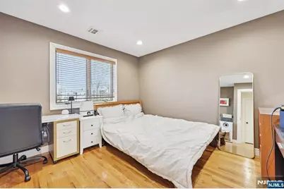 421 Lafayette Avenue 421 #421, Cliffside Park, NJ 07010 - Photo 8