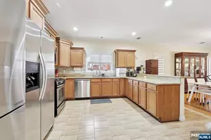 421 Lafayette Ave 421, Cliffside Park, NJ 07010 - Photo 6