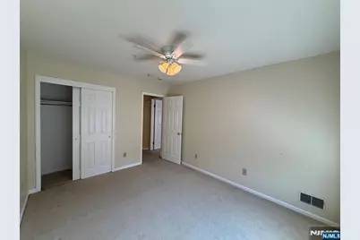 884 E Somerset Court, Ramsey, NJ 07446 - Photo 12