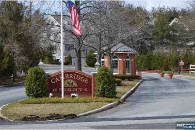 884 E Somerset Court, Ramsey, NJ 07446 - Photo 2