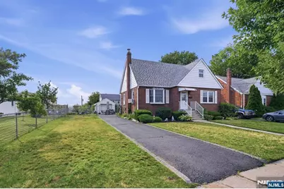 653 7th Street, Lyndhurst Township, NJ 07071 - Photo 6