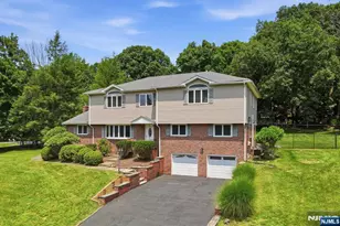 39 Fox Hill Rd, Upper Saddle River, NJ 07458 - Photo 1