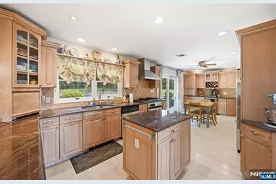 39 Fox Hill Road, Upper Saddle River, NJ 07458 - Photo 14