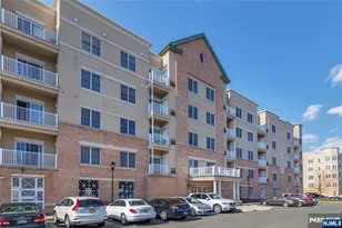 3203 Windsor Park Ct 203, Englewood, NJ 07631 - Photo 1