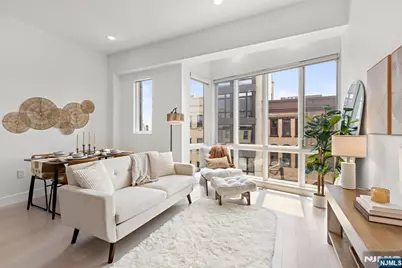 332 Newark Avenue 4A #4A, Jersey City, NJ 07302 - Photo 4