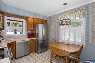 45 Cleveland Ave, Hasbrouck Heights, NJ 07604 - Photo 6