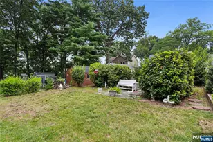 45 Cleveland Ave, Hasbrouck Heights, NJ 07604 - Photo 32