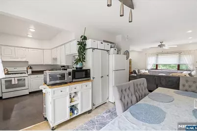 715 5th Street, Lyndhurst Township, NJ 07071 - Photo 8