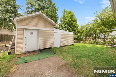 715 5th Street, Lyndhurst Township, NJ 07071 - Photo 28