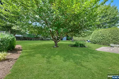 725 Millbrook Road, River Edge, NJ 07661 - Photo 2