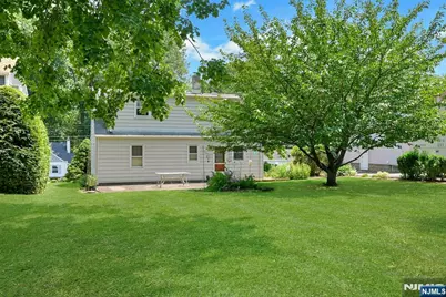 725 Millbrook Road, River Edge, NJ 07661 - Photo 6