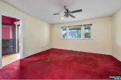 35 Park Avenue, Dumont, NJ 07628 - Photo 6