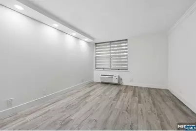200 Grand Cove Way 2D #2D, Edgewater, NJ 07020 - Photo 20