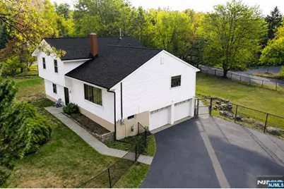 647 Wyckoff Avenue, Mahwah, NJ 07430 - Photo 2