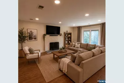 647 Wyckoff Avenue, Mahwah, NJ 07430 - Photo 8