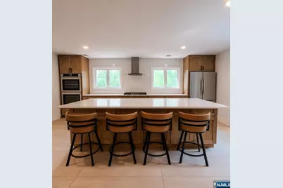 647 Wyckoff Avenue, Mahwah, NJ 07430 - Photo 16