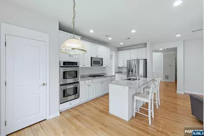 96 Hickory Hill Boulevard 1205 #1205, Totowa, NJ 07512 - Photo 18