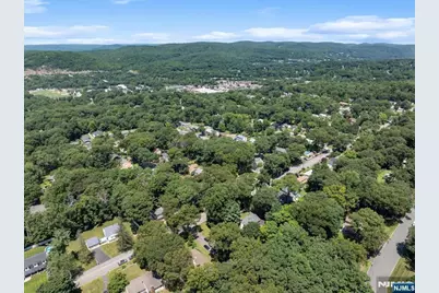 85 Page Drive, Oakland, NJ 07436 - Photo 34