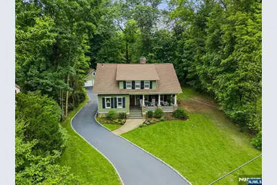29 Beech Road, Glen Rock, NJ 07452 - Photo 2