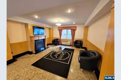70 S Munn Avenue 905 #905, East Orange, NJ 07018 - Photo 12