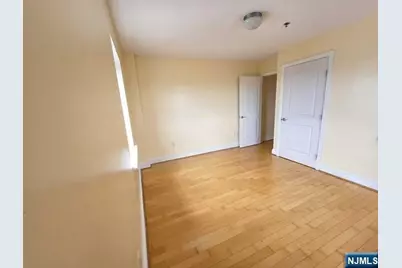 70 S Munn Avenue 905 #905, East Orange, NJ 07018 - Photo 12