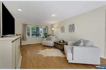 44 Sunrise Drive, Montvale, NJ 07645 - Photo 10
