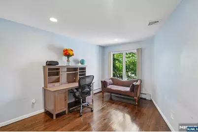 87 Irving Avenue, Englewood Cliffs, NJ 07632 - Photo 22