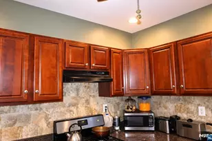 1083 Grove St, Irvington, NJ 07111 - Photo 10