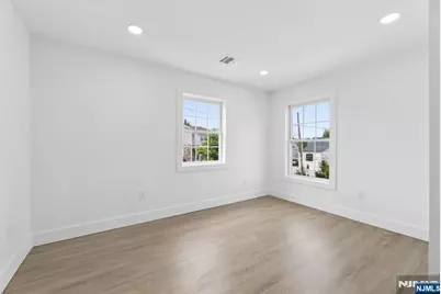 8 Annette Terrace, Lodi, NJ 07544 - Photo 8