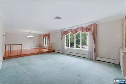 249 River Drive, Elmwood Park, NJ 07407 - Photo 14