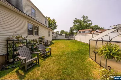 800 Asbury Street, New Milford, NJ 07646 - Photo 12