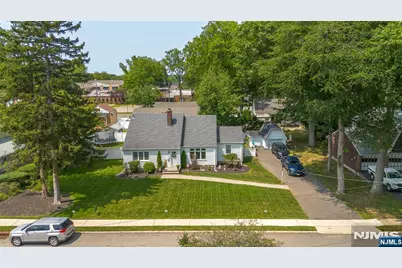 800 Asbury Street, New Milford, NJ 07646 - Photo 4