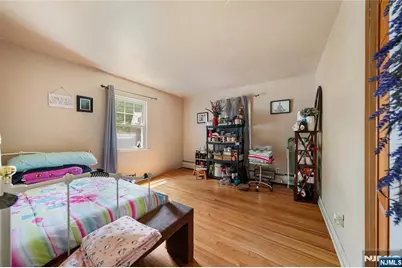 800 Asbury Street, New Milford, NJ 07646 - Photo 26